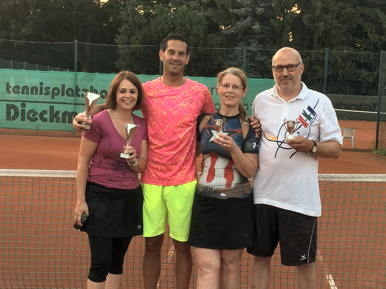 Clubmeister Mixed 2016 - 3. Platz Anja und Kristian Beara, 4. Platz Erni und Andre Schulz (Kopie) Clubmeister Mixed 2016 - 3. Platz Anja und Kristian Beara, 4. Platz Erni und Andre Schulz